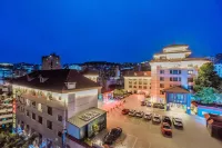 San Xia Feng Hotel - parking