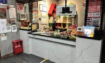 Chenfeng Net Cafe Hotel