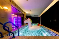 Sushu · Swimming Pool Holiday Villa · Luxury Vacation Boutique Stay (Guanyin Faji) - Kolam Renang