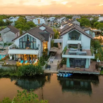 Kunshan  Hiti Alruo Resort Hotels near Jinlan Beach