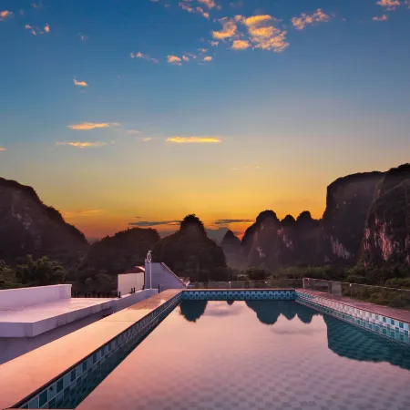 Yangshuo Qiyue Waterfront · Xiyue Haven (Ten-Mile Gallery Yulong River)