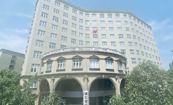 Vienna Hotel (Wuhan Central China Normal University, Huquan Metro Station)