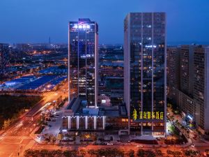 Chengdu Lanhai Yuhua Hotel (Financial City Global Center Branch)