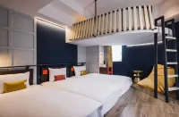 OLAH Poshtel Taichung Station