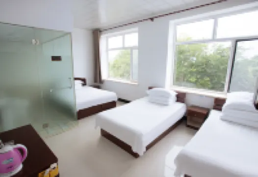 鏡泊湖清泉洞農家院