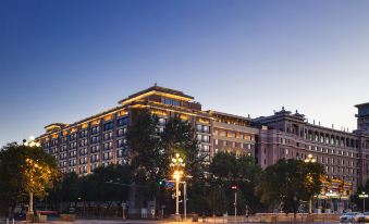 Grand Hotel Beijing(the Forbidden City，Tiananmen)