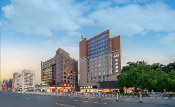 Xana Hotelle (Nanning Railway Station Mingxiu Subway Station)