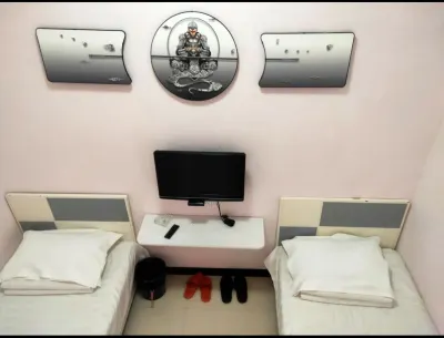 Shiqi Inn Express Hotel (People's Park) Hotels in Qinghemen District