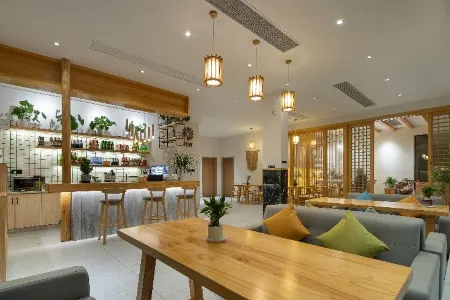 Floral Hotel · Xitian Yueshang hotel (Wuyuan Likeng Scenic Area Branch) Отели рядом с достопримечательностью «Shui Mo Shanghe Scenic Area»