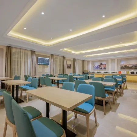 Vienna Hotel (Dingzhou Zhongshan Road Branch)