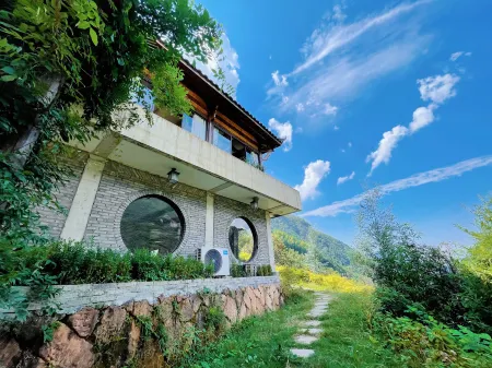 Yuyinchaping Homestay Отели рядом с достопримечательностью «Dragon Gate Conyon»