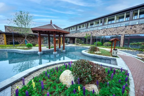 Qingdao Yihai Garden Hotel (Jimo Hot Spring Branch)