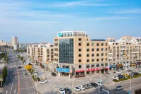HanTing Hotel (Dalian Changxing Island Economic Zone) - Parkplatz