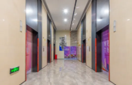 雲季不凡公寓（中山港口保利廣場店）