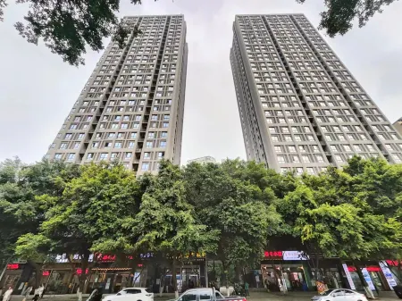 Landscape Riverview Designer Homestay (Jiefangbei Hongyadong Branch)