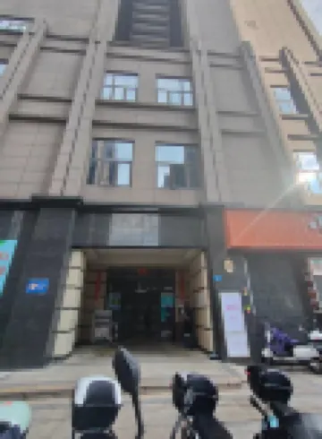 Min Hou Yi xuan ju Cinema Apartment
