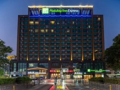 Holiday Inn Express Hangzhou Qianjiang Century City Các khách sạn ở Hàng Châu