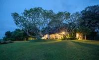 Lunuganga Estate Hotels in Gonagala