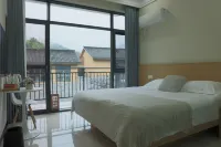 Shitai Guniujiang Wangli B&B - balcony