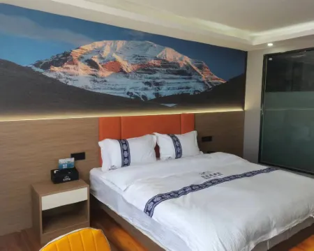 Crescent Bay Hotel Hotels in Gertse