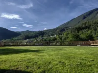 香格里拉哈巴雲端中国式旅館 ハバ雪山周辺のホテル