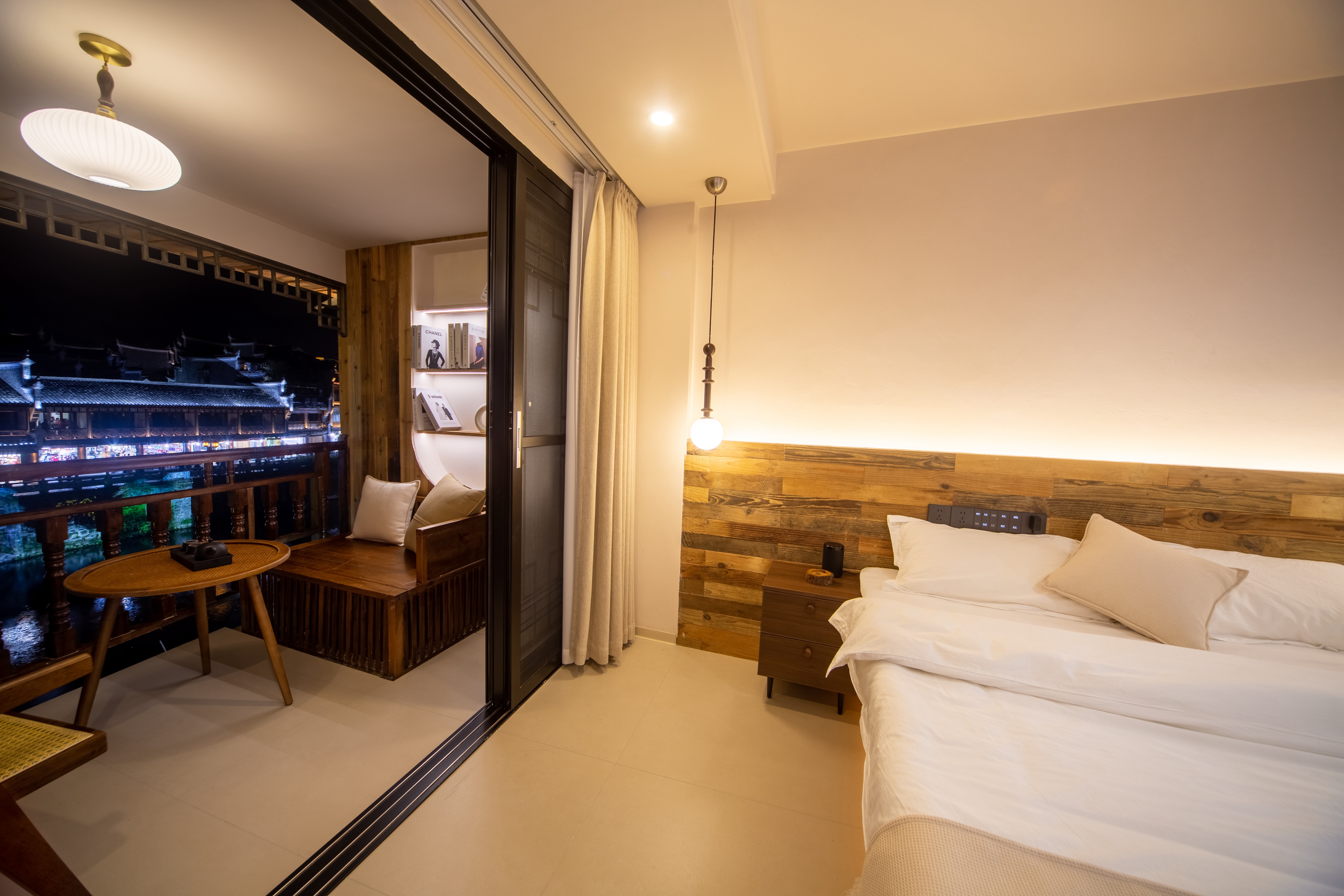 Qingshanjian Riverside Stilt House Inn (Phoenix Ancient Town - Hongqiao North Gate Pier Branch Rooms Photos