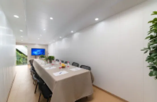 七分民宿（鳳凰古城磁浮攬勝站店） 鳳凰酒店