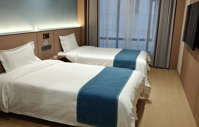Baihe Small Town Story Hotel