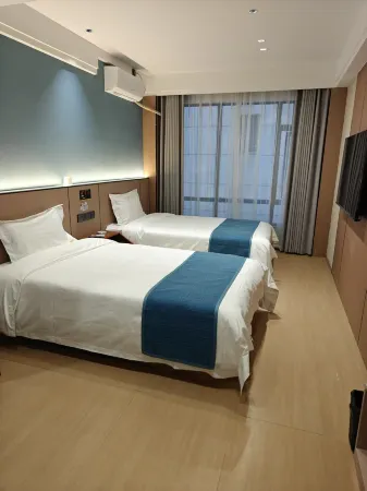 Baihe Small Town Story Hotel Отели рядом с достопримечательностью «Baihe County Qiaoergou Scenic Area»