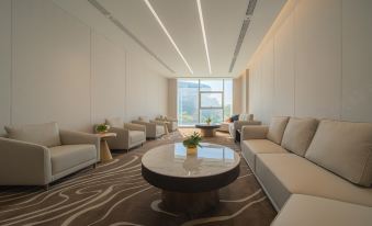 H SUITES SERVICED APARTMENTS