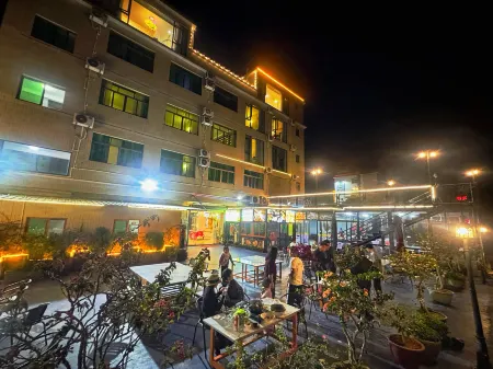 Taishan Jinlangwan Hotel Отели рядом с достопримечательностью «Taishan Cape City Holiday Resort Center»