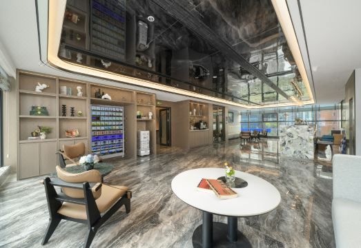 그란디 레젠 - 타이쿠 후이 플라자 시파이차오 지하철역