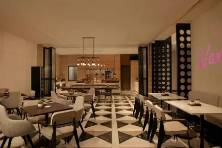 Alar Wanda Moments Hotel