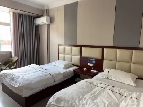 Mengzi Xiaoxiang Hotel (Min 'an Road Branch) Отели в г. Мэнцзы