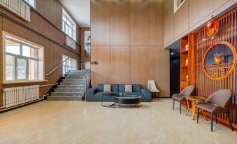 Genhe Xuexiang Junlai Hotel