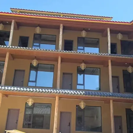 Runisuoyuan Homestay Отели рядом с достопримечательностью «Baxijia Ancient Village»