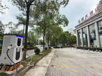 帝豪大酒店（梅州興寧興一廣場店） - 停車場