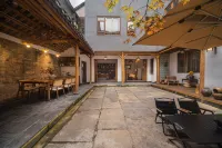 棲野·喜院Designer度假美宿 鳳凰鳳仙境溫德姆豪廷溫泉附近的飯店