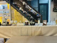 Orange Waiting for the Wind, Waiting for You Homestay