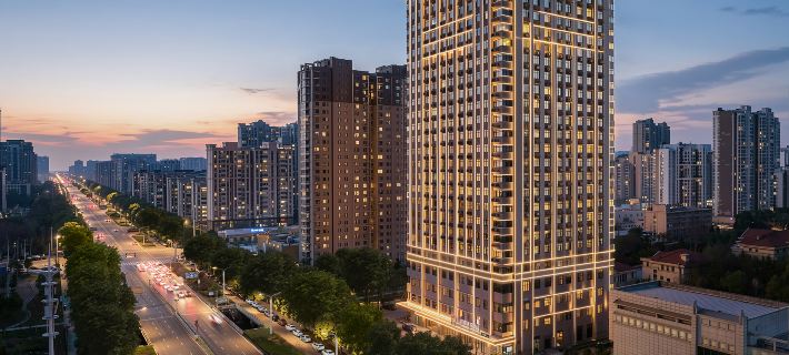 Qianna Hotel Glorious (Anyang East High-speed Railway Station Wanda Plaza Branch) โรงแรมในอันหยาง
