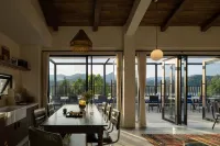 Xipo · Huating Lake Vacation Apartment