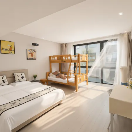 Junyi Creative Homestay (Wansuishan Dasong Martial Arts City)