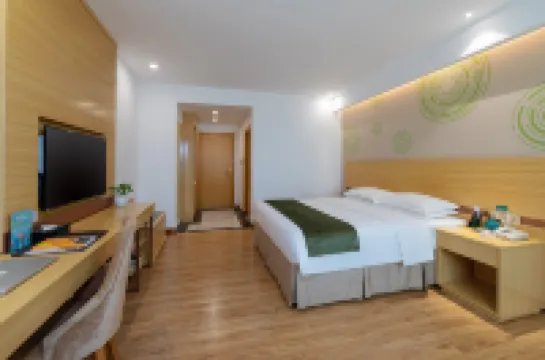 格林豪泰（中山富華道興中廣場店）