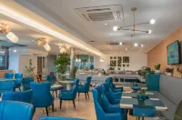 EZZI Hotel (Nantong Haohe Scenic Area Haierxiang Subway Station)