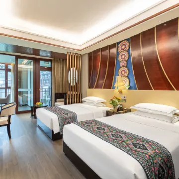 Mountain Fanjing Qixi Resort