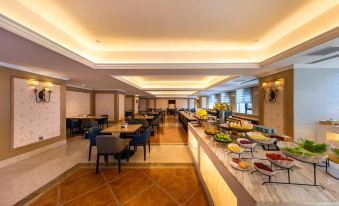 Vienna Hotel (Kunming Xishan Wandaguangchang huochezhan)
