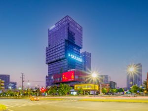 Green Oriental Hotel (Guangxi Sports Center, Gehai Road, Nanning)