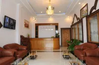 The Golden Lake Hotel - Parkplatz