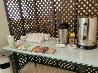 奈茲瓦酒店公寓 - 早餐
