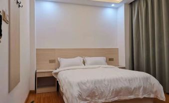 Yudu Zhanqian Business Hotel (Baicheng Railway Station)